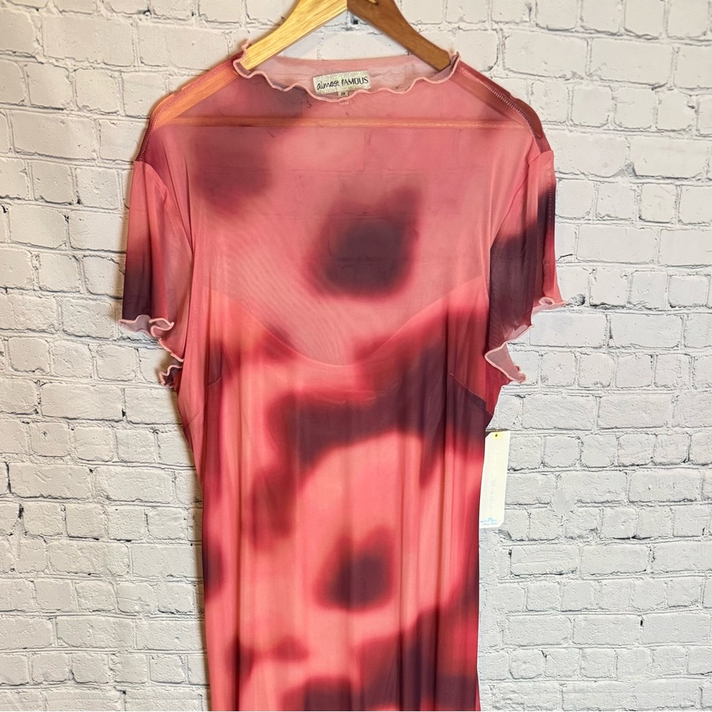 Elegant Tie-Dye Dress in Red and Pink